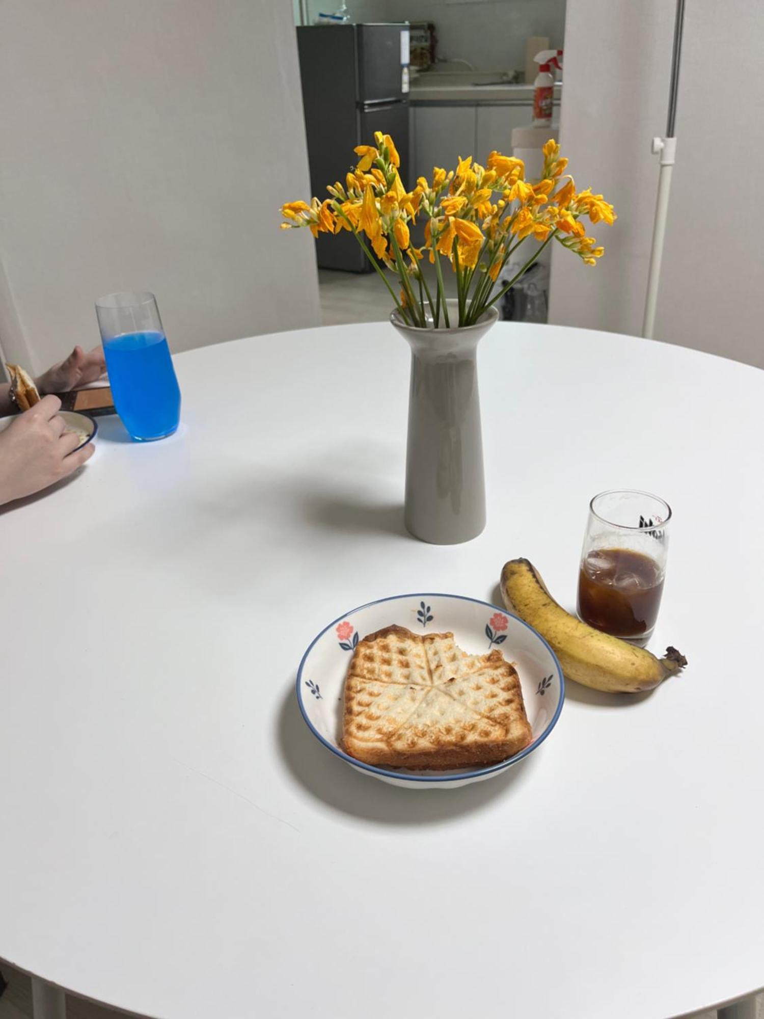 Bueno Day - Near Hongdae & Historic Sites Hostel *